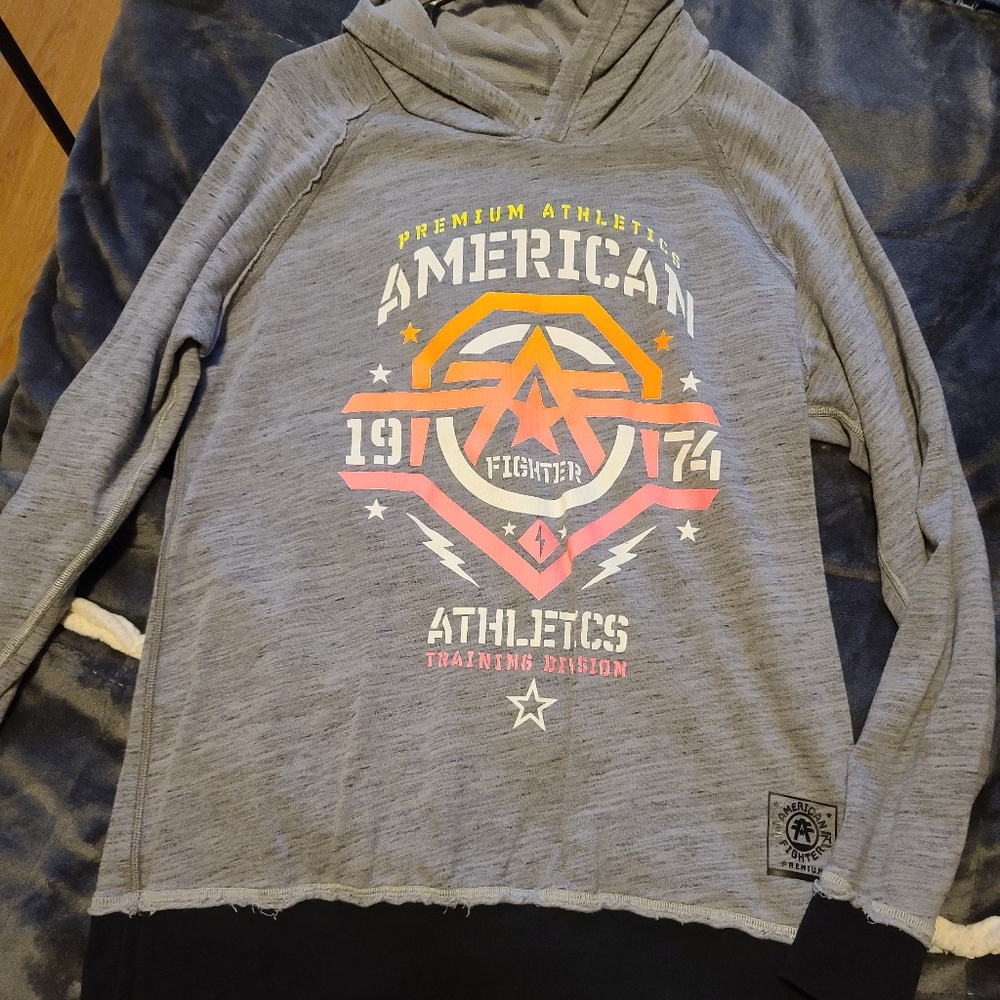 Hooded long-sleeve